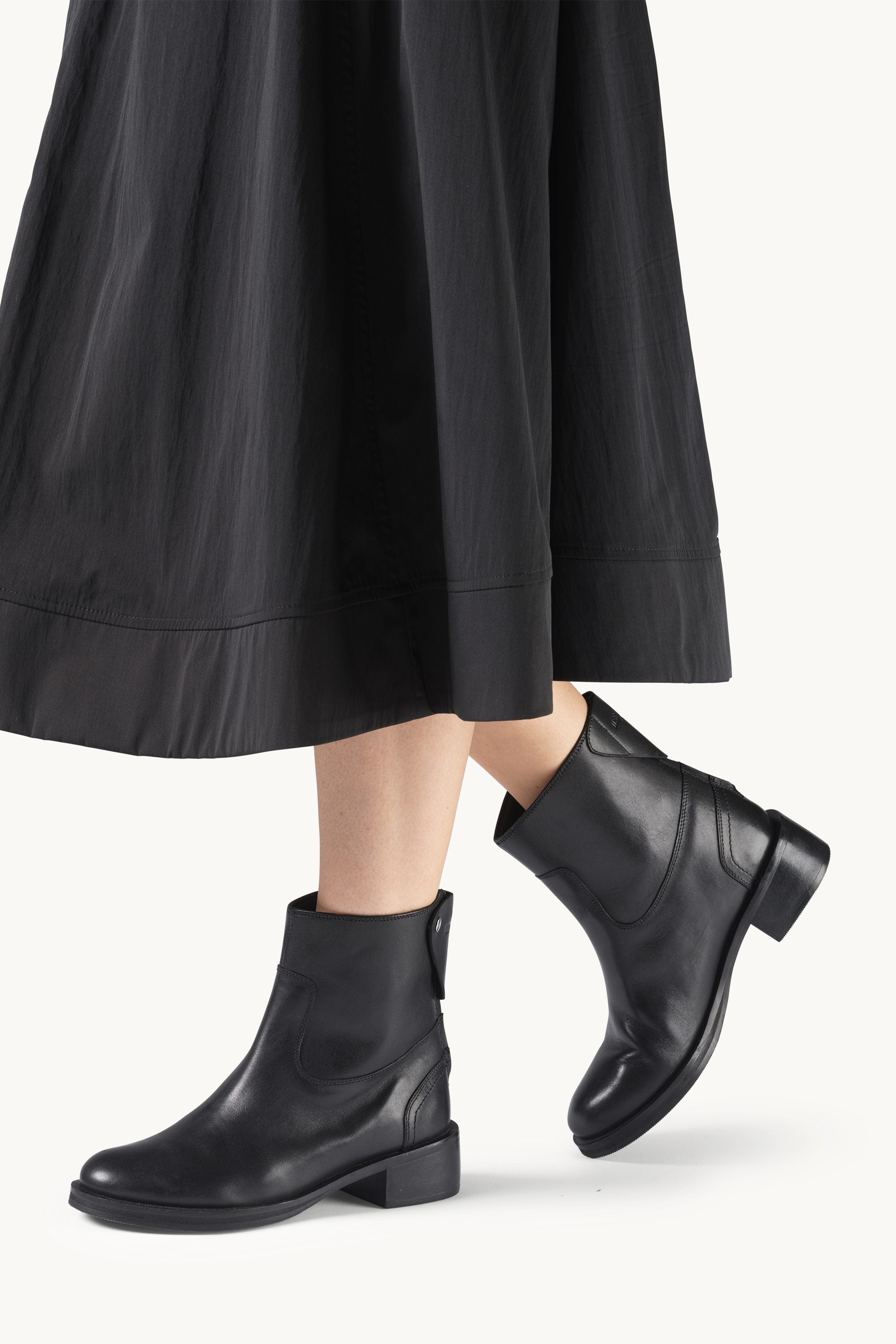 Leather Ankle Boots - Black Black
