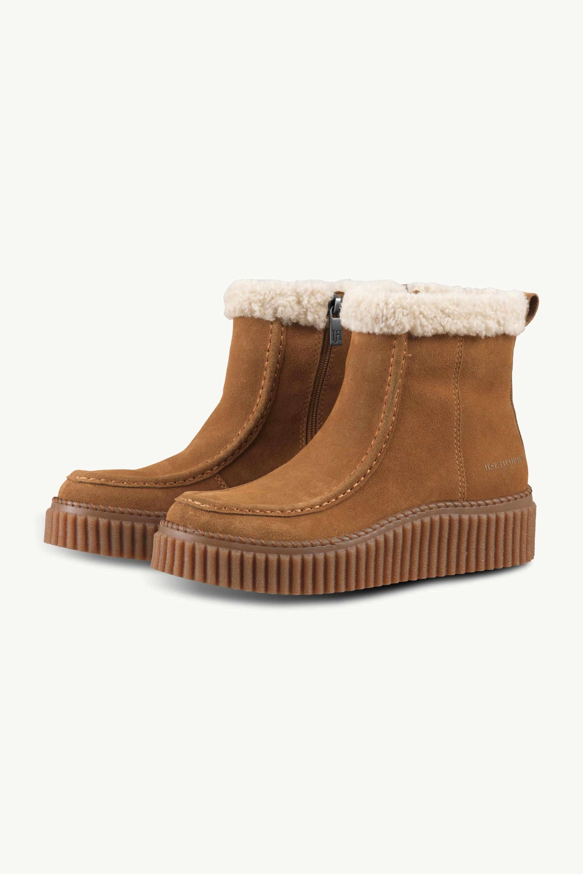Suede Boots With Shearling - Cashew Clay