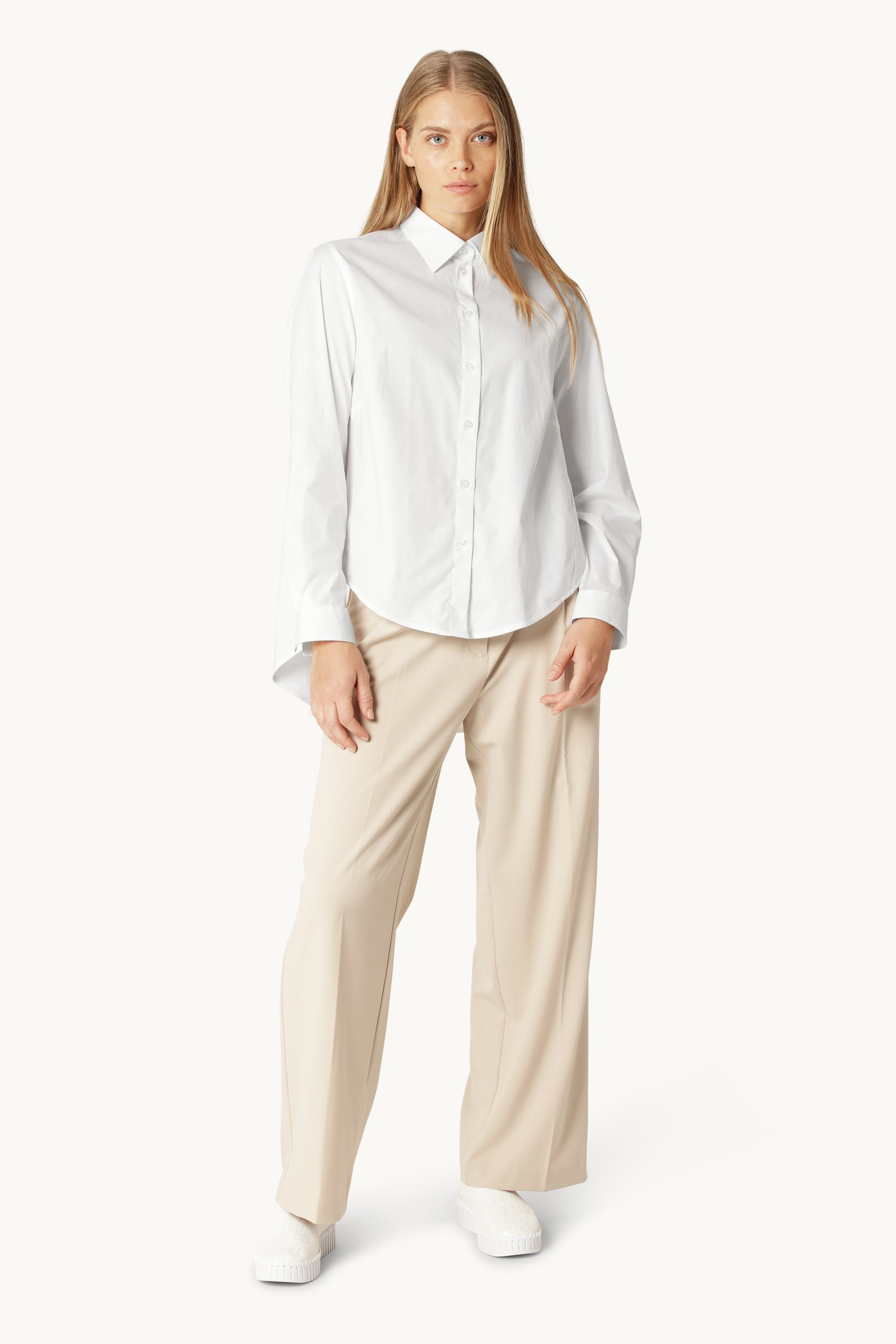 Skjorte Med Fall Bak - White