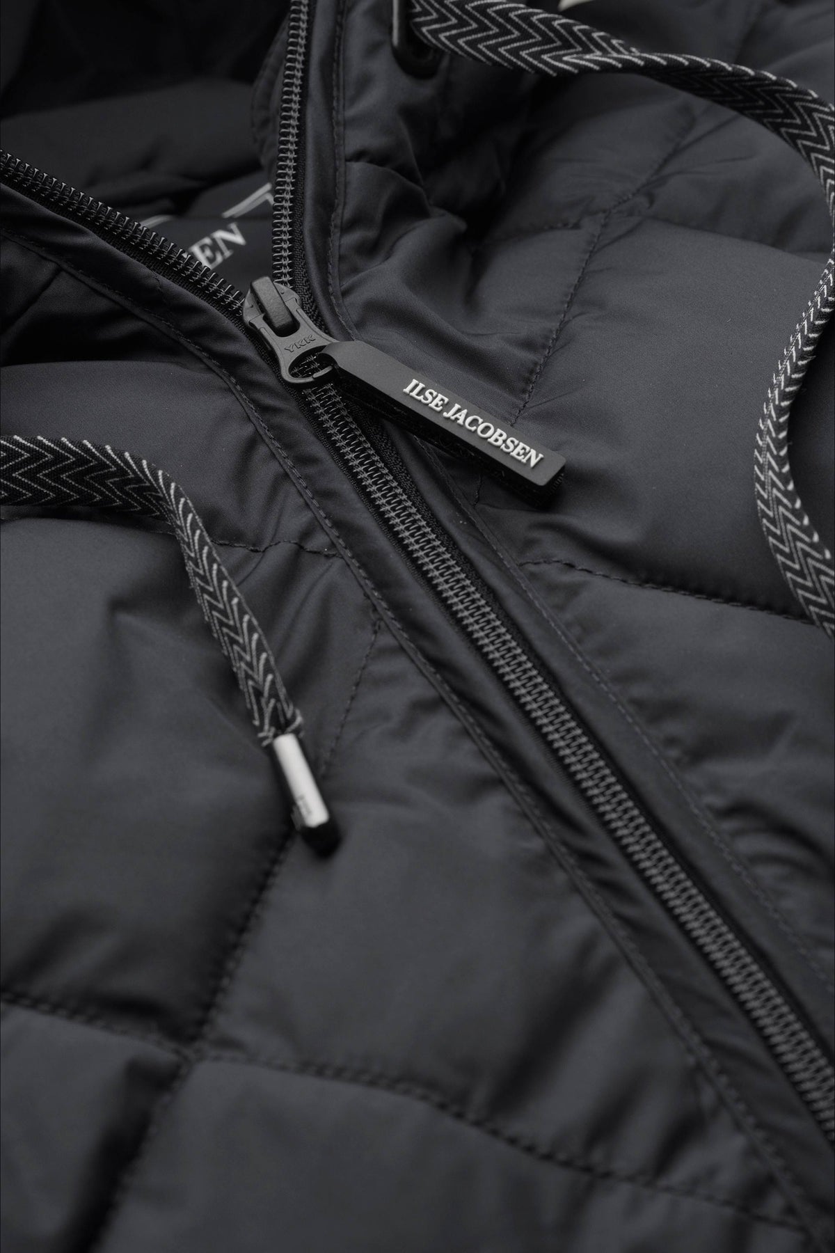 Vattert Vest - Black