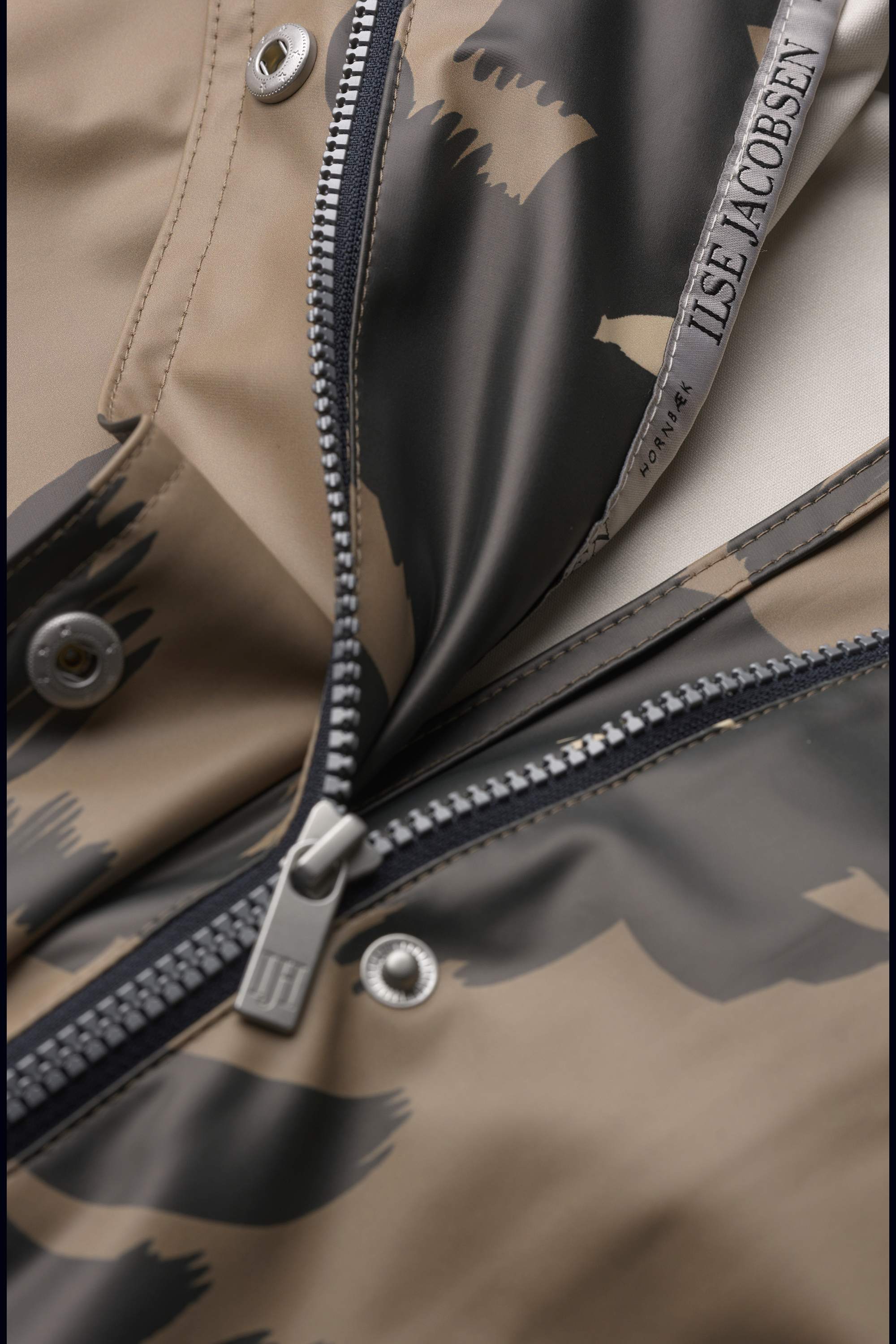 Raincoat - Floral Decors