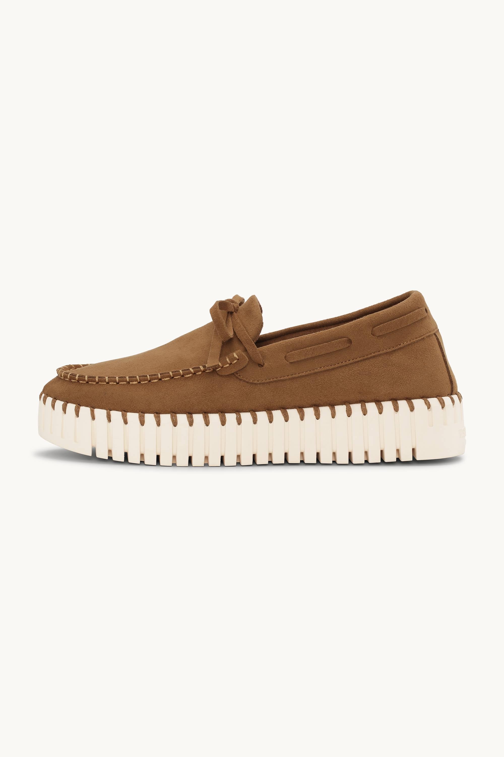 Tulip Sailor Shoe - Cashew Pearled Ivory