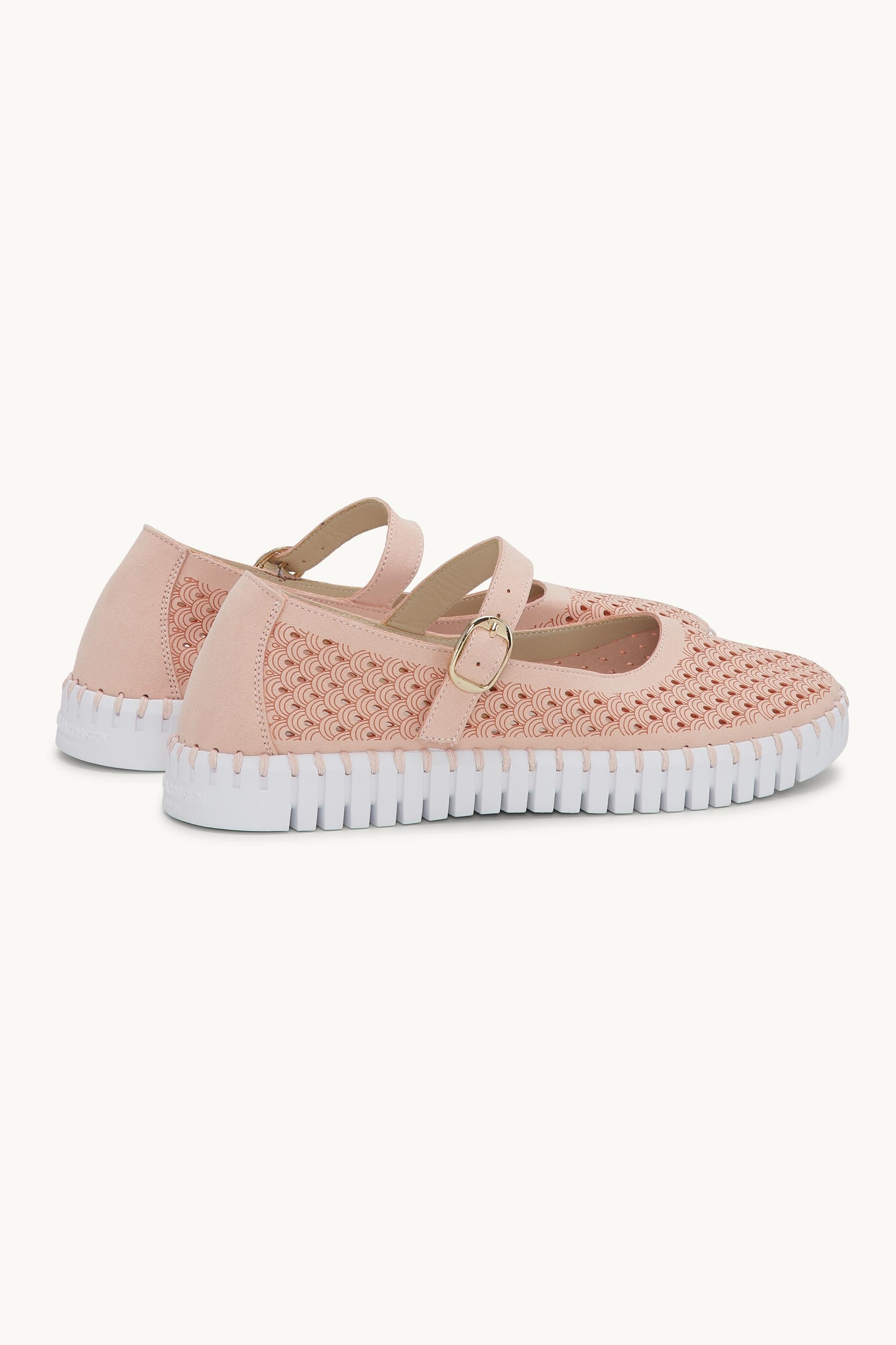 Ballerina - Adobe Rose White