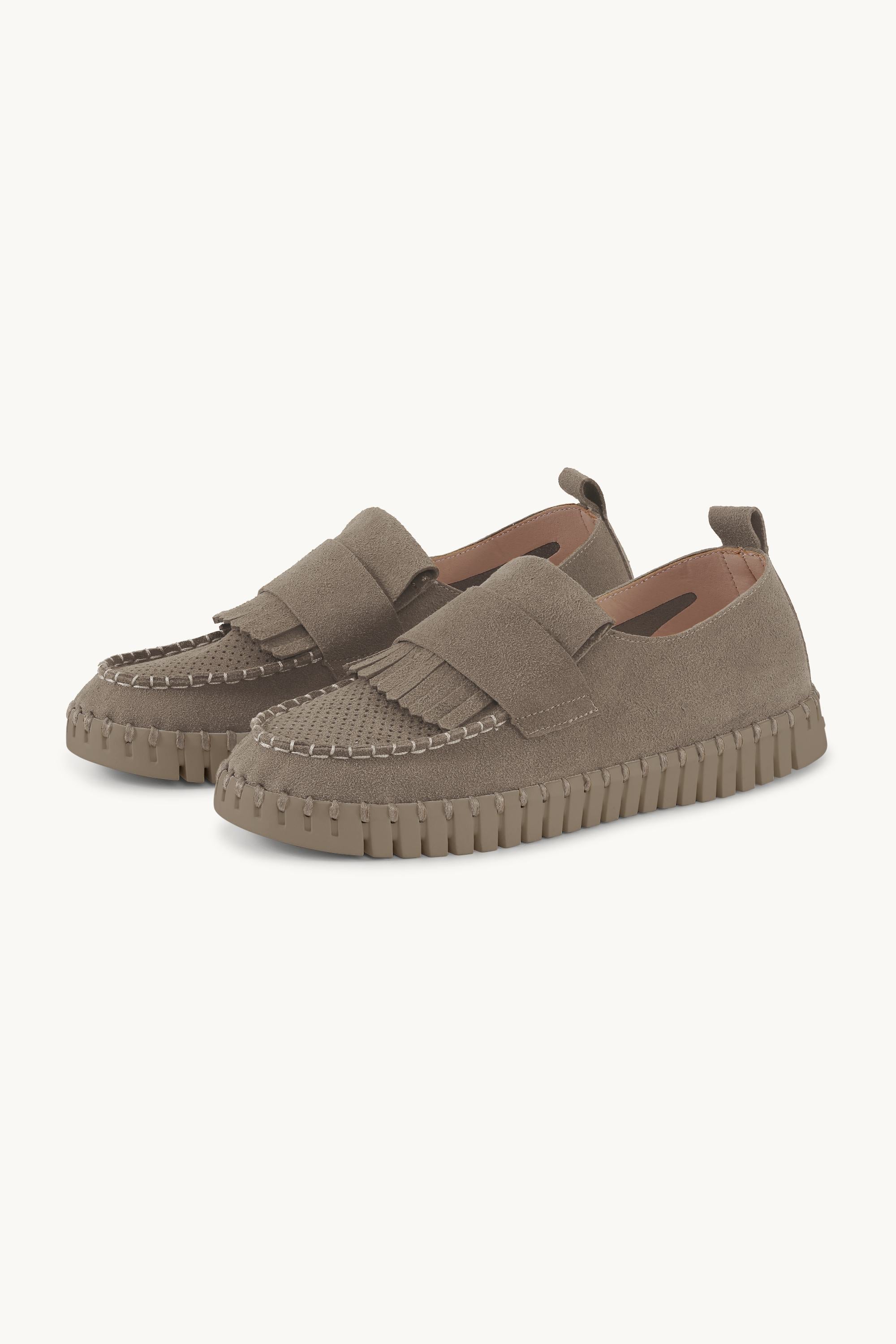 Tulip Fringe Loafer - Falcon Falcon