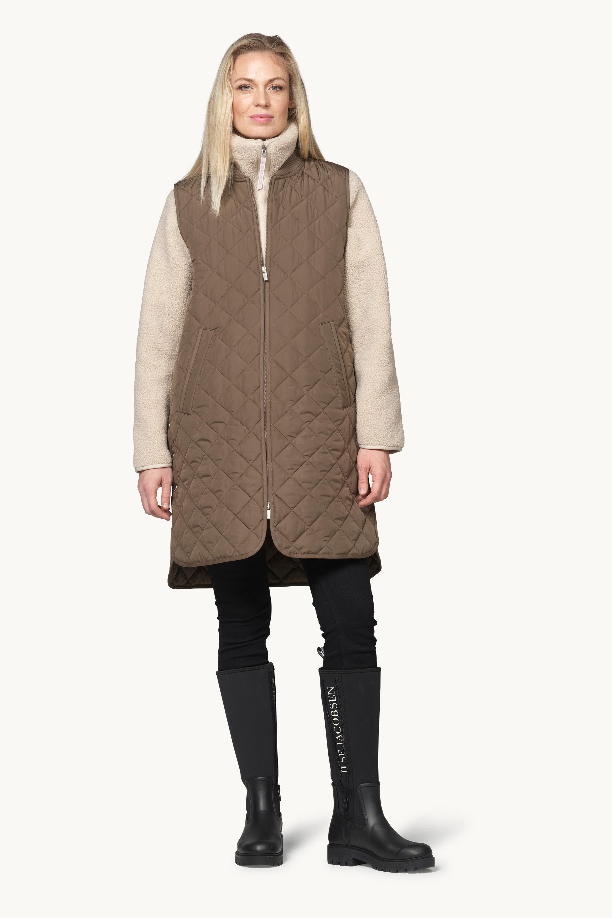 Quilt Vest - Mud