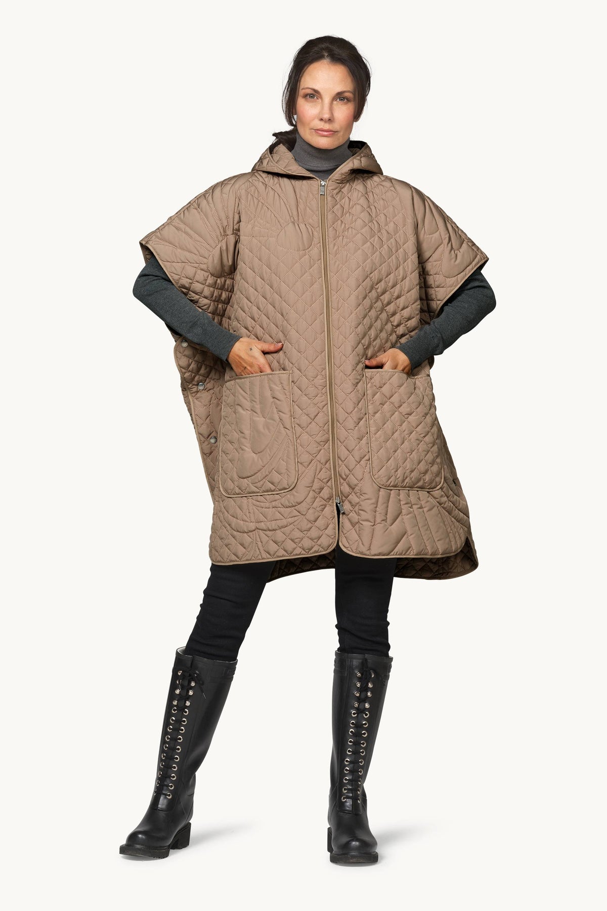 Quiltet Poncho - Sepia Tint
