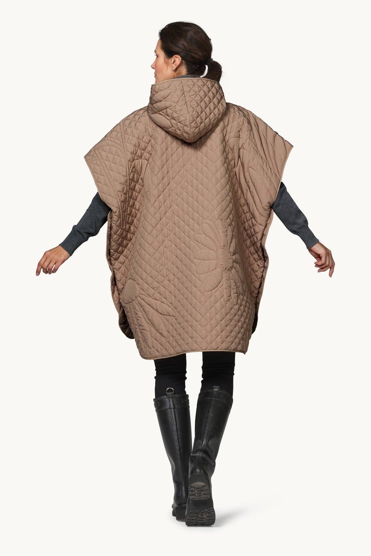 Quiltet Poncho - Sepia Tint