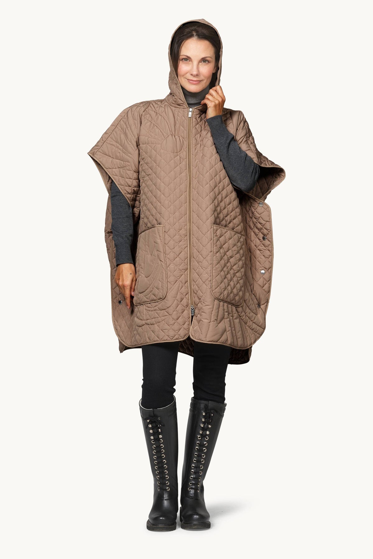 Quiltet Poncho - Sepia Tint